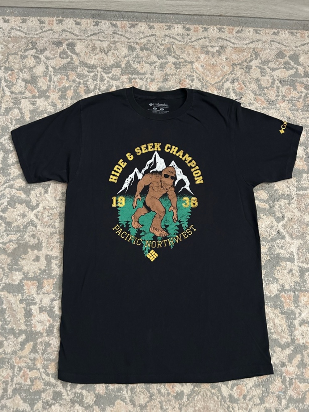 Men’s Columbia Shirt